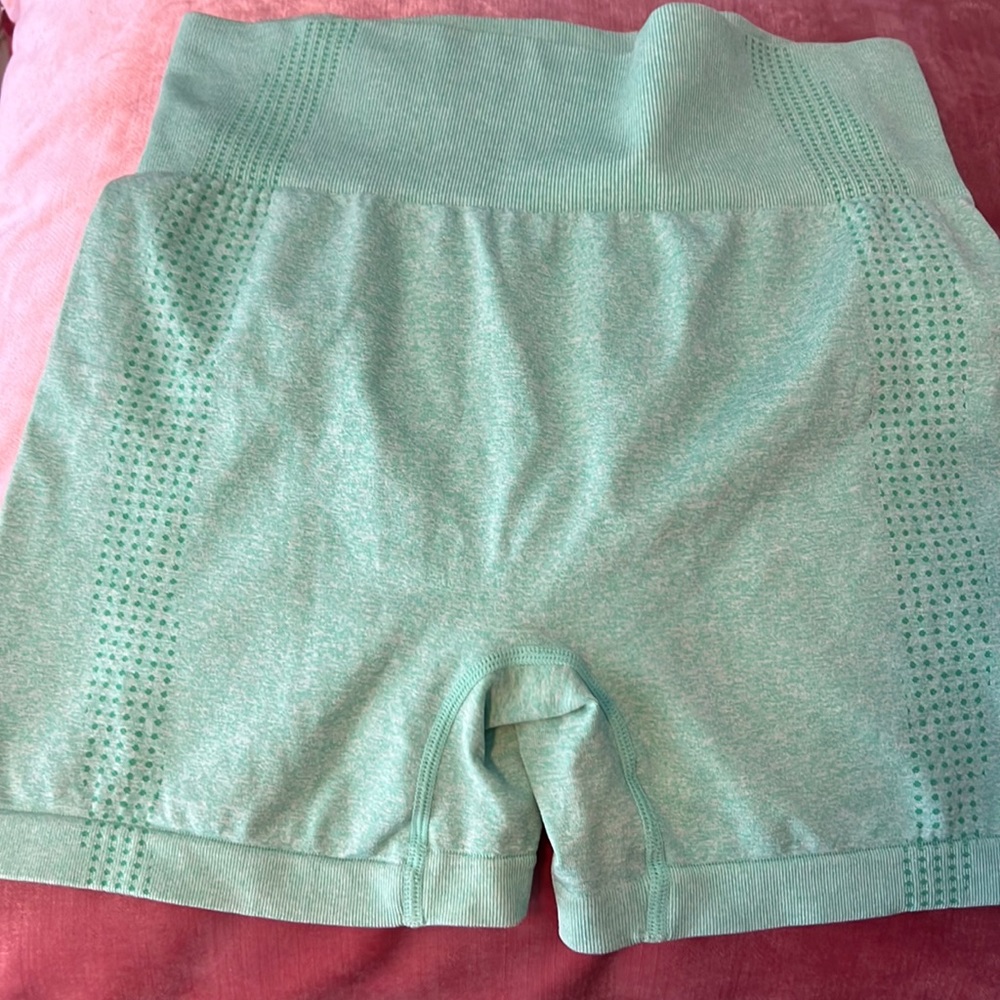 Athletic biker shorts